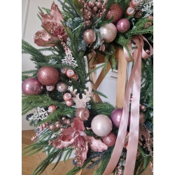 Duży wieniec zimowy świąteczny Bożonarodzeniowy Pudrowy Róż